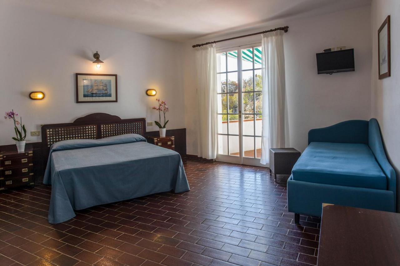 Hotel Antares Каполивери Екстериор снимка