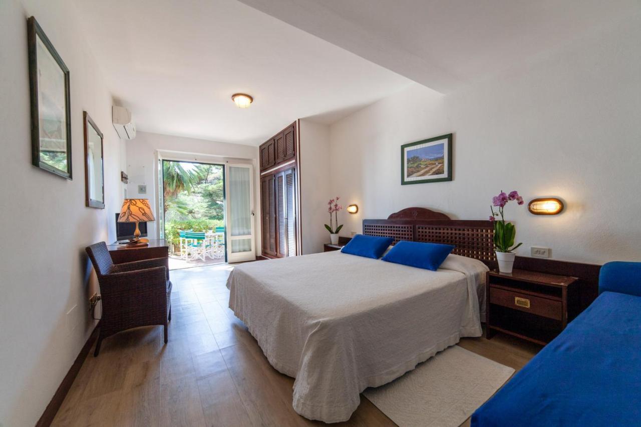 Hotel Antares Каполивери Екстериор снимка