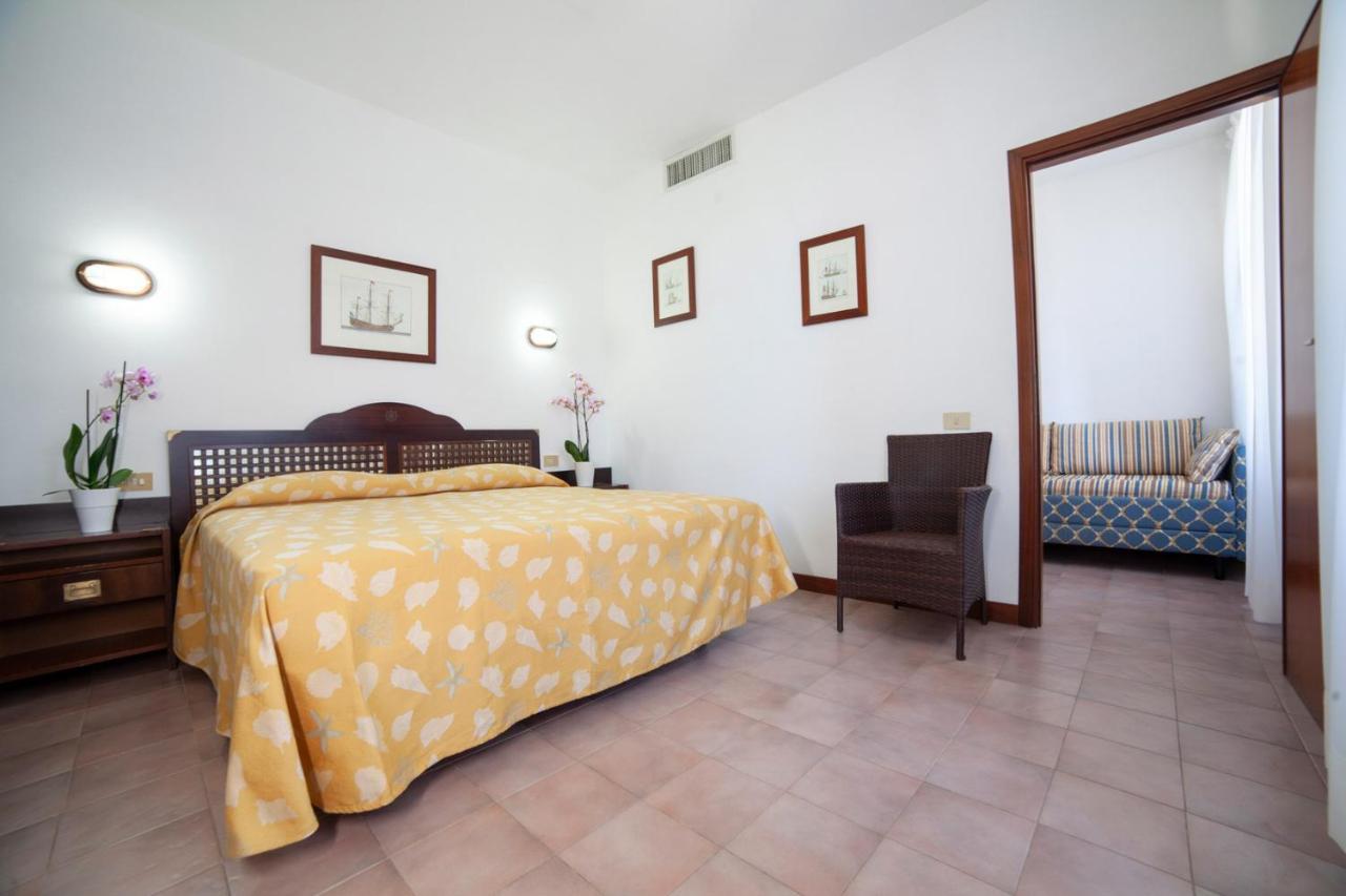 Hotel Antares Каполивери Екстериор снимка