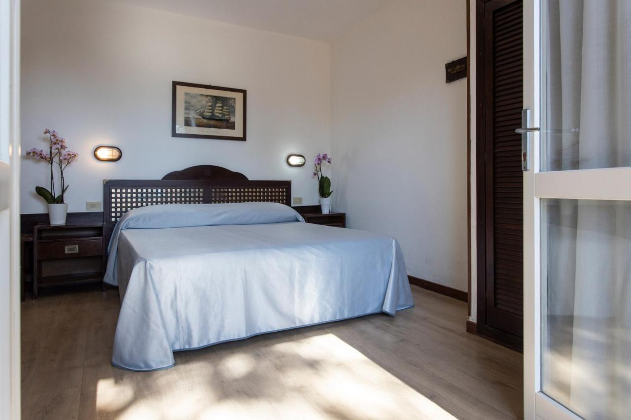 Hotel Antares Каполивери Екстериор снимка