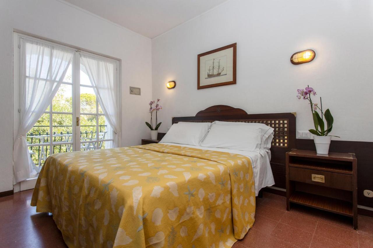 Hotel Antares Каполивери Екстериор снимка