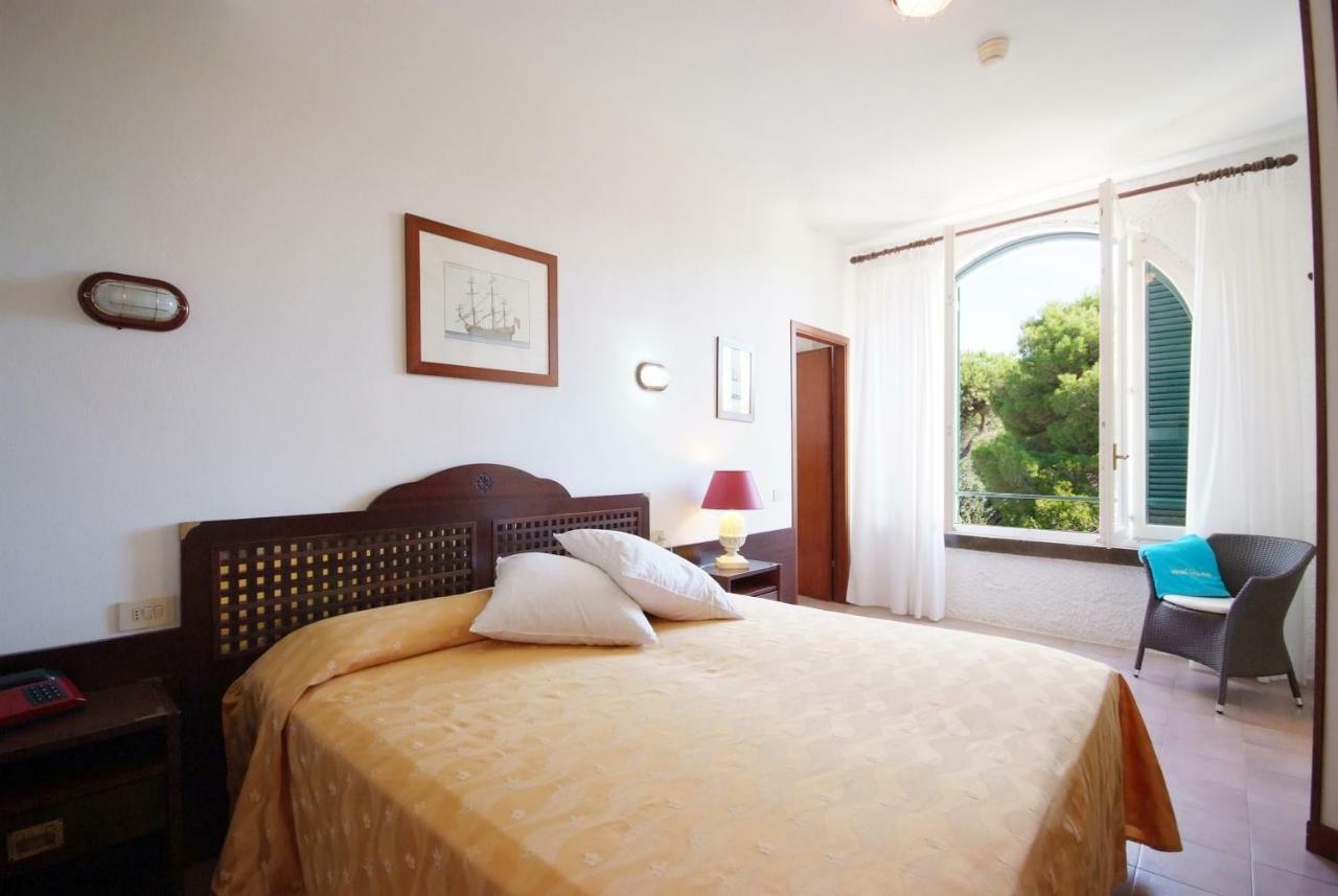 Hotel Antares Каполивери Екстериор снимка